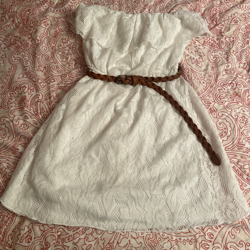 Strapless lacey white summer dress with brown belt